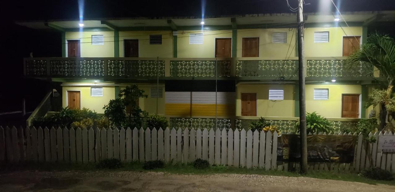 Pal'S On The Beach - Dangriga, Belize المظهر الخارجي الصورة