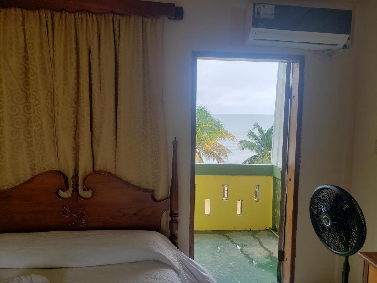 Pal'S On The Beach - Dangriga, Belize المظهر الخارجي الصورة